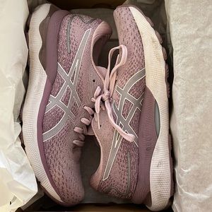 ASICS gel nimbus 24 barely rose/white